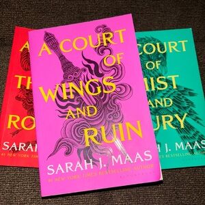 A court of thorns and roses, mist and fury, a court of wings and ruin books